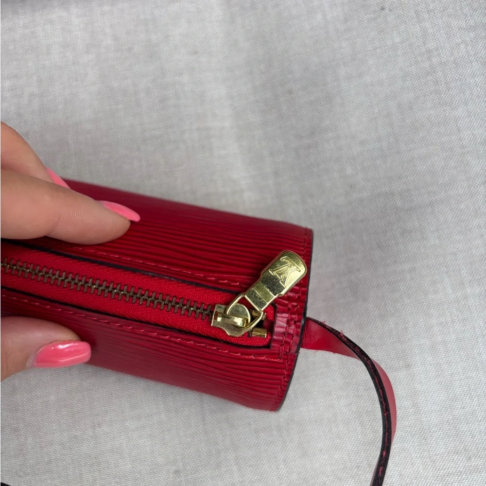 Louis Vuitton Red Satchel Bag - Picture 8 of 16